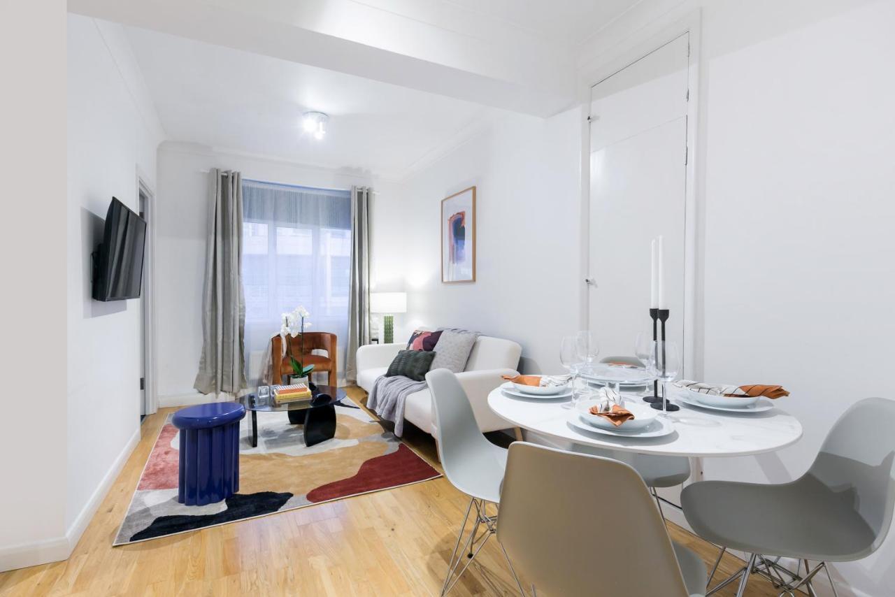 Perfectly Located 1 Bed Apartment Above Tube Station Londyn Zewnętrze zdjęcie